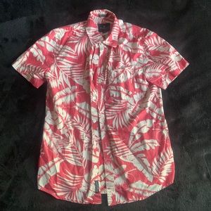 Floral print American Eagle shortsleeve button up